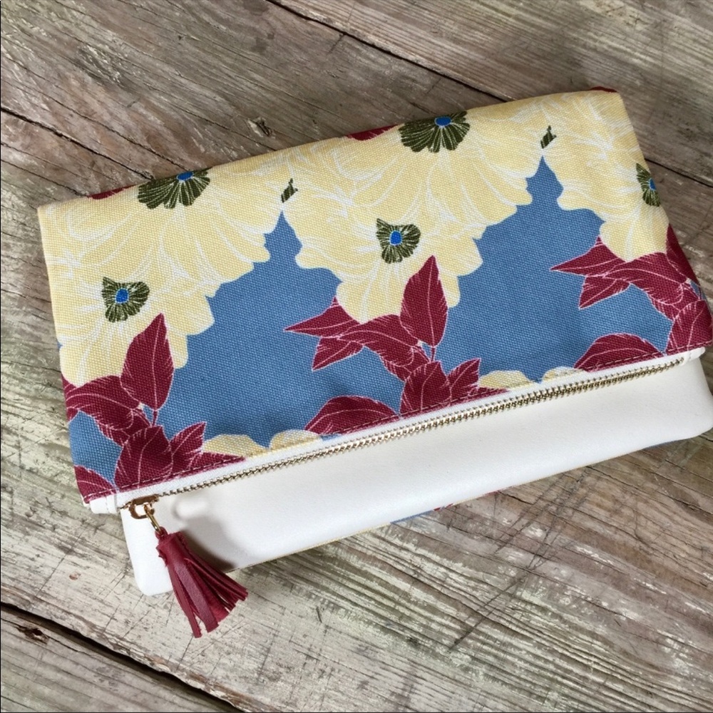 Rachel Pally Reversible Clutch Tan Floral Bloom - Picture 6 of 11
